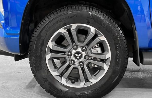 Mitsubishi L200 - Imagen 9