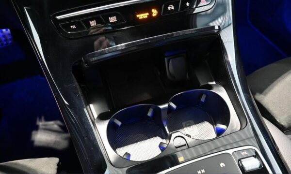 Mercedes-Benz EQC 400 - Imagen 11